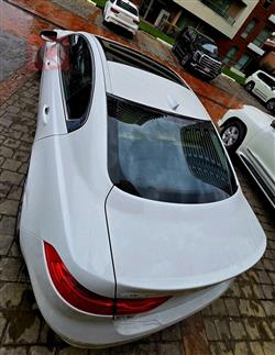 جاكوار XE